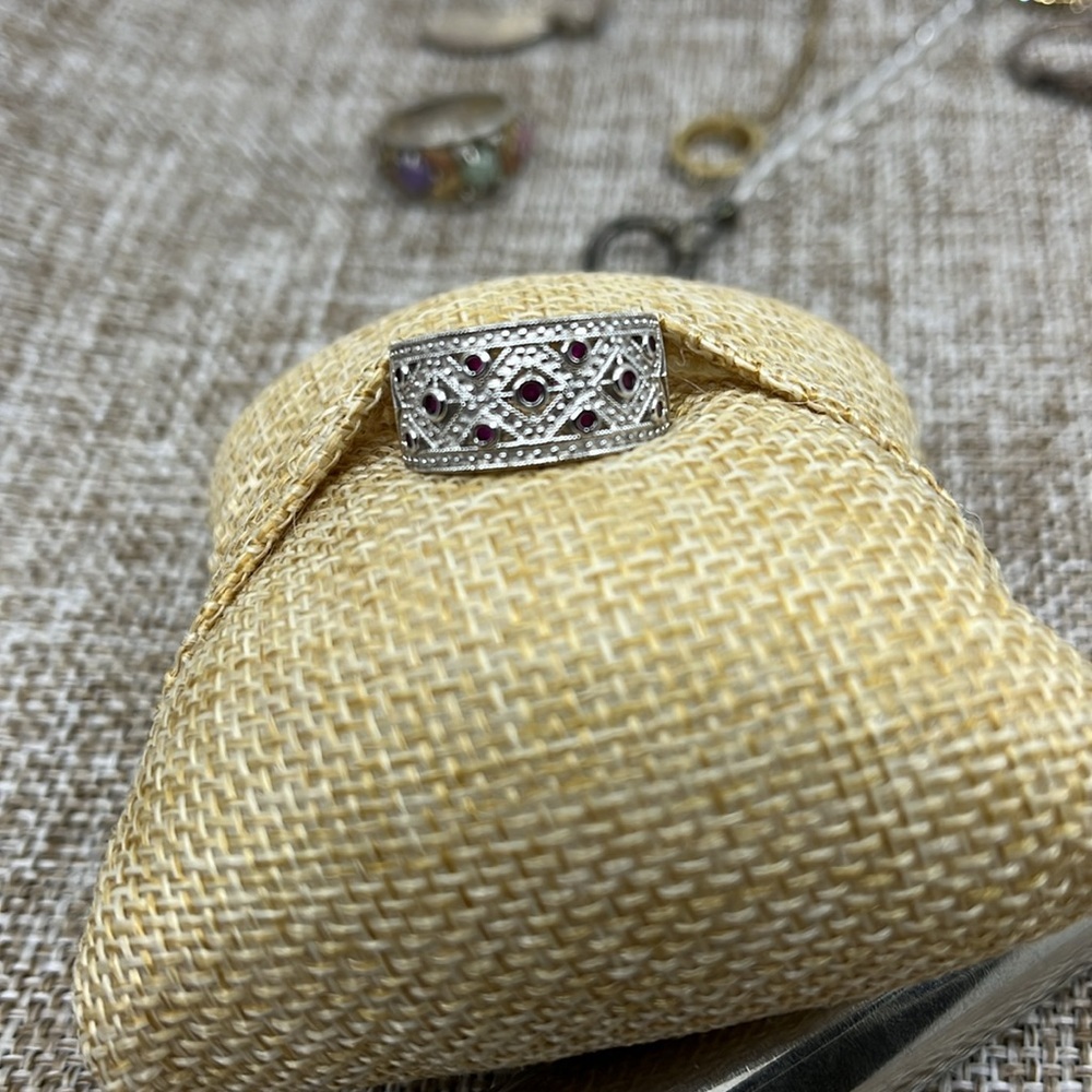 Vintage HJS 925 Sterling Silver Filigree Garnet Ruby Band Ring Size 5 Korea - Picture 9 of 15